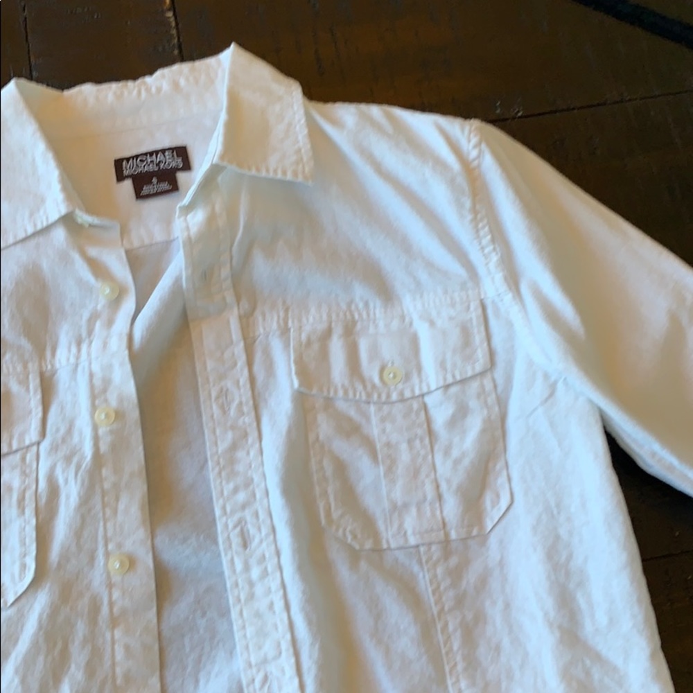 Button Down - Picture 4 of 4